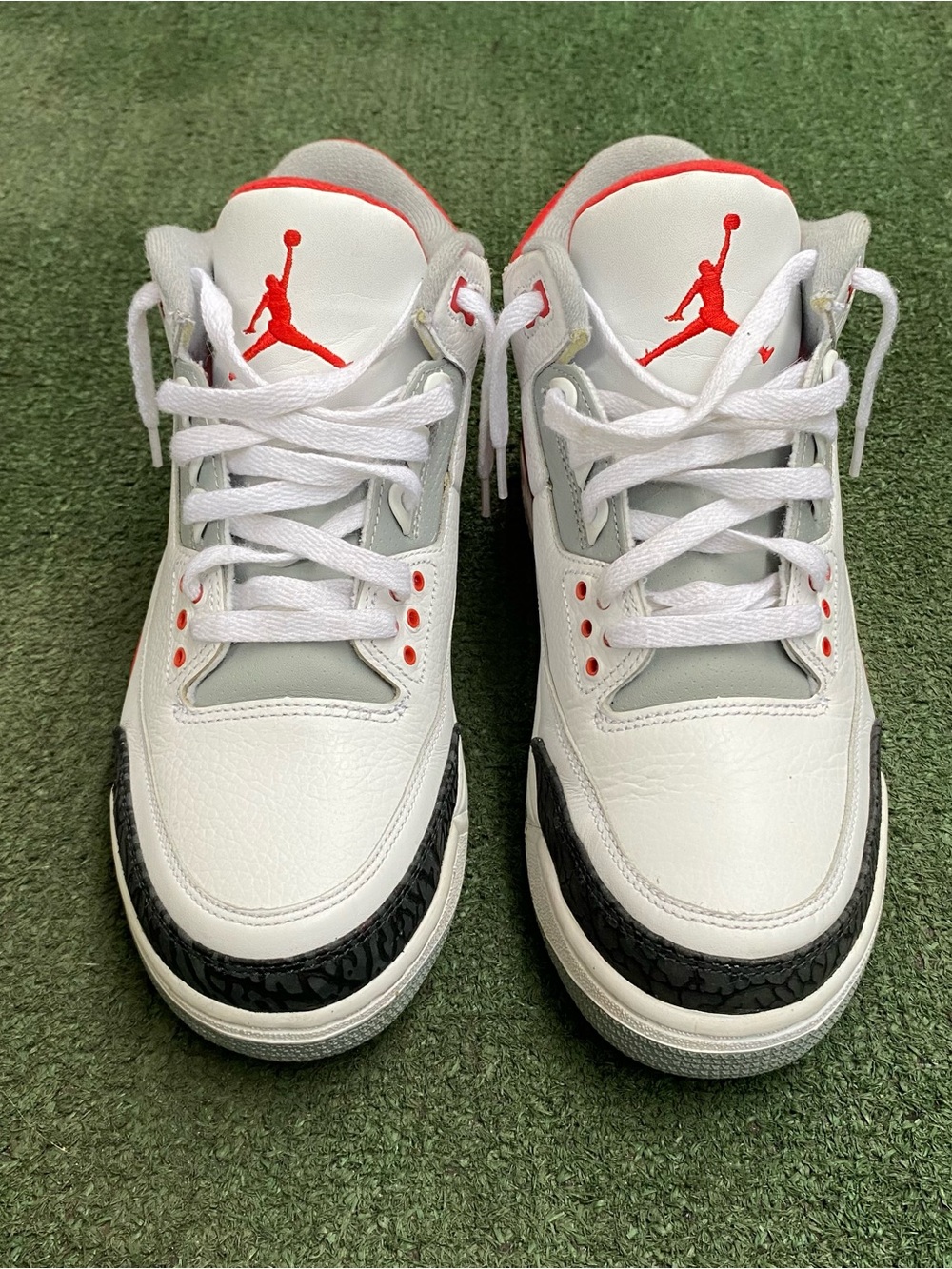 Jordan 3 retro ‘fire red’ sneakers